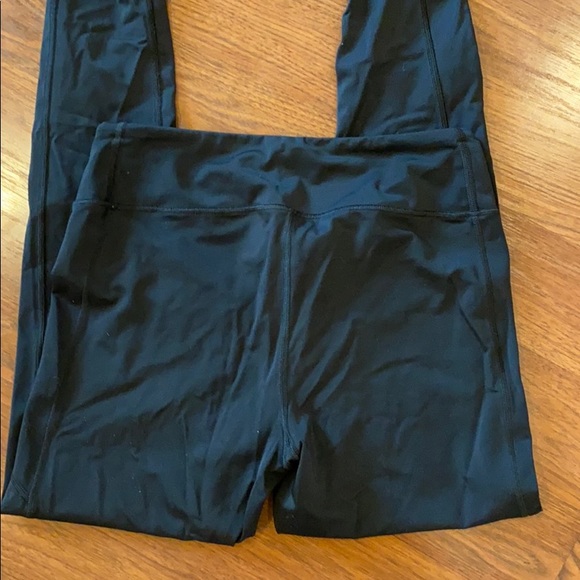 Victoria’s Secret sport leggings - Picture 3 of 3